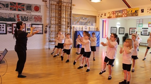 Bollywood Dance workshop with Nupar Arts at Pennine Way Junior Academy